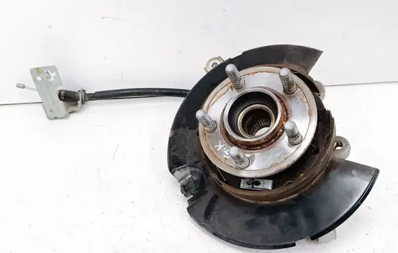 Dodge Challenger Rear wheel hub