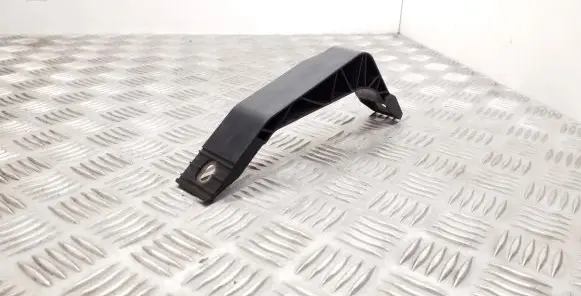 Audi Q3 8U Radiator support slam panel bracket 8U0805528