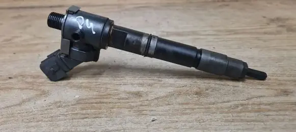 Volvo V70 Fuel injector 31405404 VEA132370010AAB