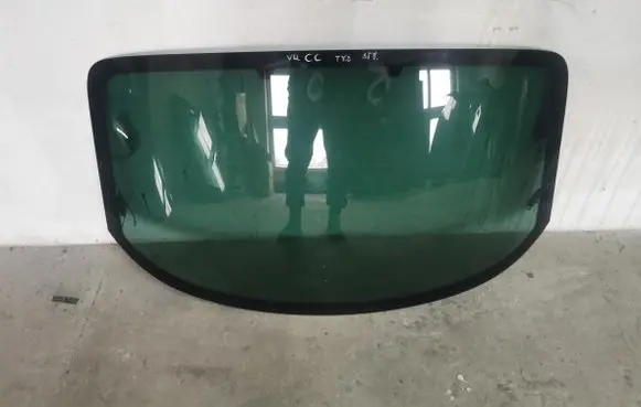 Volkswagen PASSAT CC Rear side window 