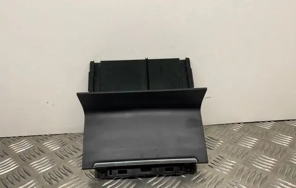 Skoda Superb B6 (3T) Car ashtray 3T0857962B 3T0863077B
