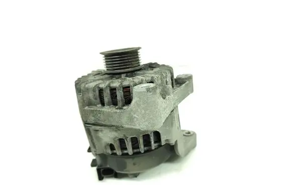 BMW 1 E81 E87 Generator/alternator 7802261