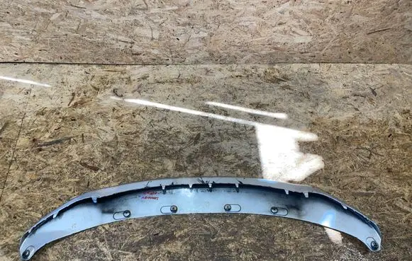 Volvo XC70 Front bumper lip 30698473 M2505X005