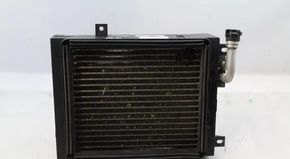 BMW X6 M Engine oil radiator 7589518 17217589518 7589520