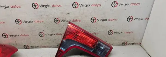 Citroen C5 Tailgate rear/tail lights 89032711x31
