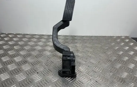 Jeep Cherokee Accelerator throttle pedal G1809064643