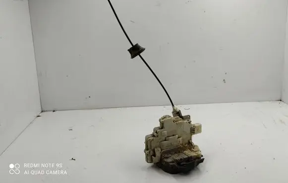 Audi A4 S4 B7 8E 8H Front door lock 8E1837016