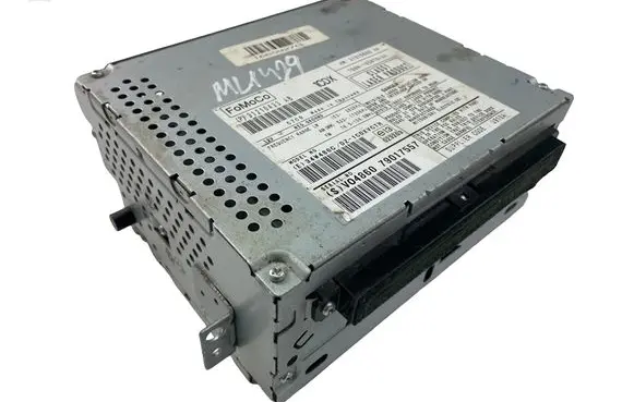 Volvo V70 Radio/CD/DVD/GPS head unit 31210433AB
