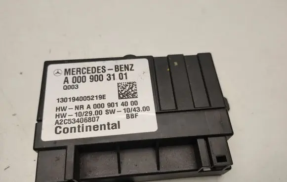 Mercedes-Benz E C207 W207 Fuel injection pump control unit/module A0009003101