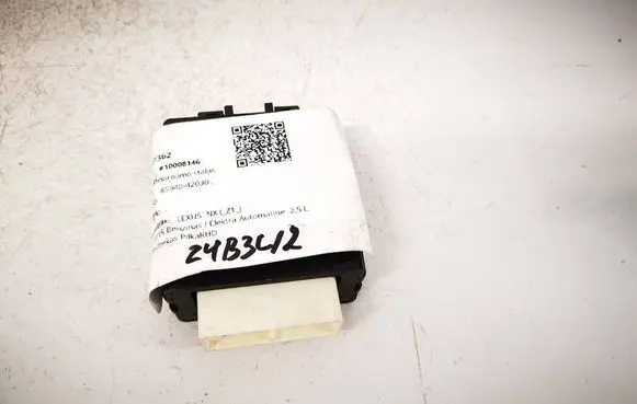 Toyota RAV 4 (XA40) Window wiper relay 8594042030 4230002080