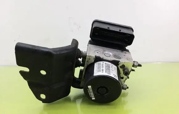 Chevrolet HHR ABS Pump 25804513
