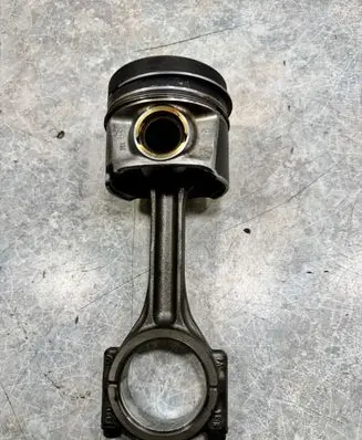 Volkswagen Transporter - Caravelle T6 Piston with connecting rod VWSL304LAF