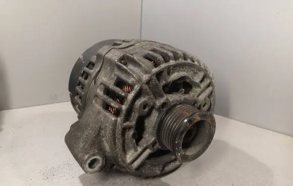 Mercedes-Benz E W210 Generator/alternator 0101543202 0123510068