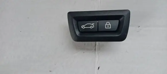 BMW 5 F10 F11 Tailgate/boot open switch button 9275121