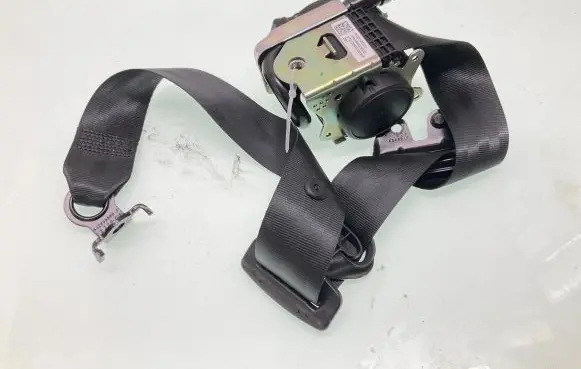 Volvo XC40 Front seatbelt 32149121 P032149121 1T210260236058