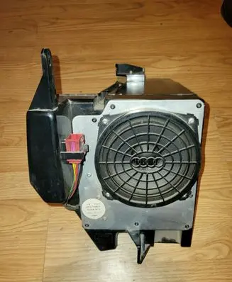 Audi A3 S3 8L Subwoofer speaker 8L0035381G