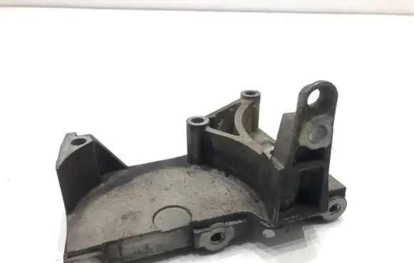 Suzuki Jimny Engine mounting bracket 8200101196
