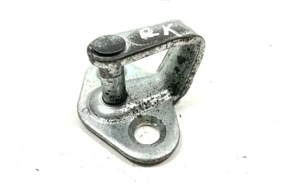 Chevrolet Volt I Front door lock loop/hook striker 