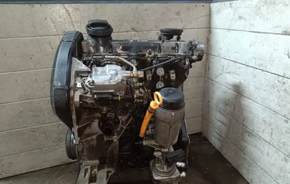 Volkswagen Golf IV Engine