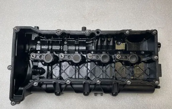 BMW 3 E90 E91 Rocker cam cover 7797613 228402069