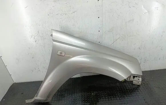 Nissan X-Trail T30 Fender KX4