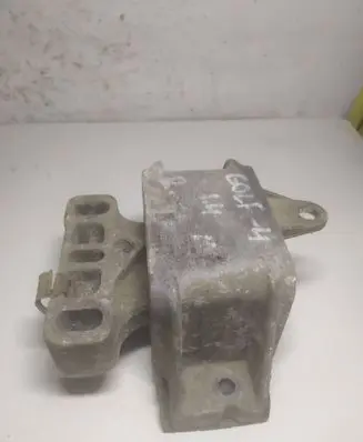 Volkswagen Golf IV Engine mount bracket 1J0199555