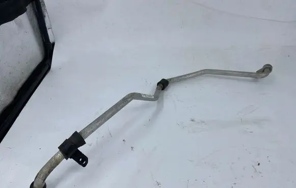 Mitsubishi L200 Air conditioning (A/C) pipe/hose