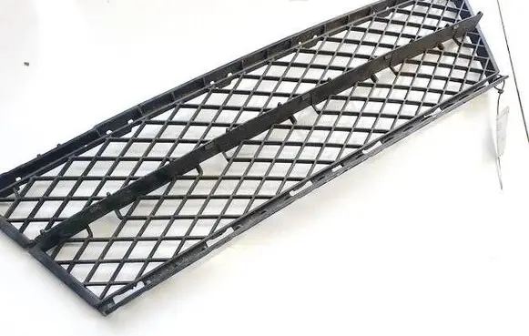 BMW 5 E60 E61 Front bumper lower grill 51117178115