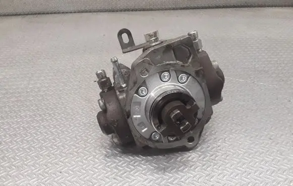 Mitsubishi Outlander Fuel injection high pressure pump 1460A043 2940000991