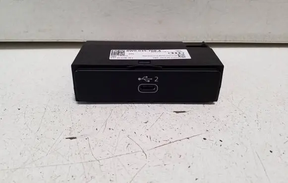 Audi A5 USB socket connector 8W0035708A