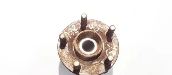 Subaru Legacy Rear wheel hub