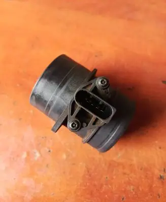 Audi A3 S3 8P Mass air flow meter 074906461B 0281002461