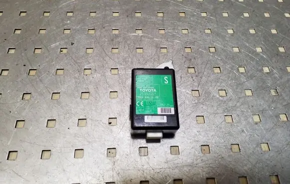 Toyota RAV 4 (XA30) Door control unit/module 8974042020