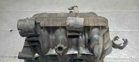 Opel Corsa C Intake manifold