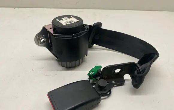 Land Rover Evoque I Rear seatbelt BJ32600A38 618660800
