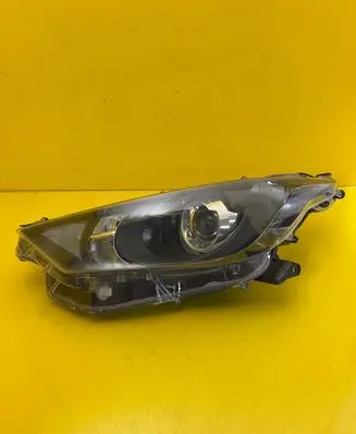 Toyota Yaris Headlight/headlamp K0-6