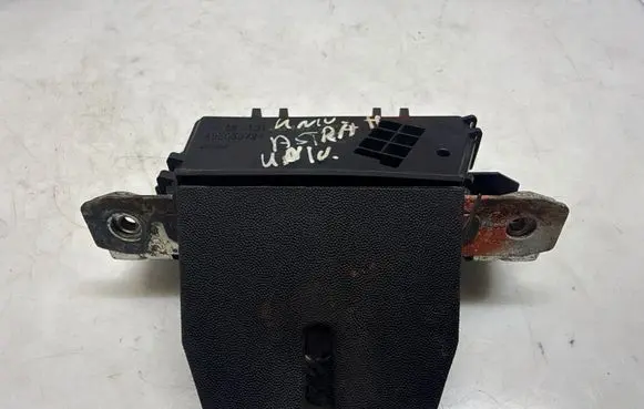 Opel Astra H Tailgate/trunk/boot lock/catch/latch 495058724