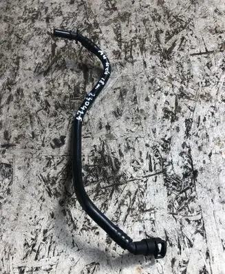 Audi A4 S4 B9 Vacuum line/pipe/hose 8w0611931bb