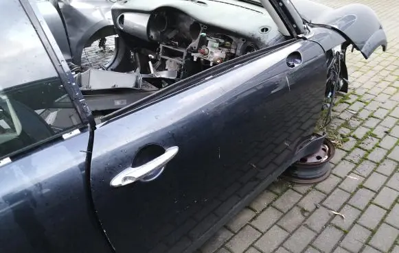 Mini One - Cooper R50 - 53 Door (2 Door Coupe) 