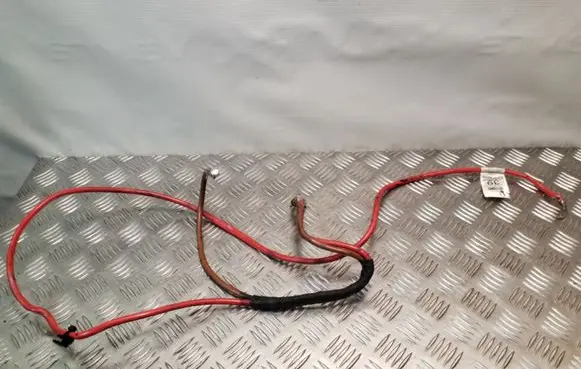 Positive cable (battery)