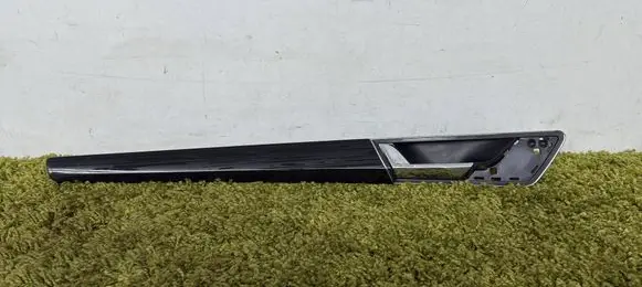 Skoda Kodiaq Front door trim bar 565867439