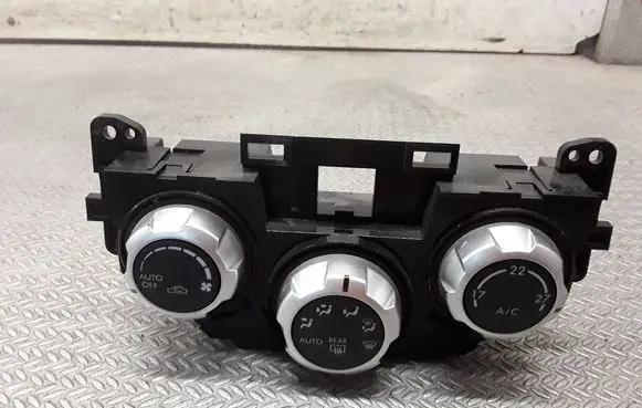 Subaru Forester SH Climate control unit 72311SC060 T1007170DC