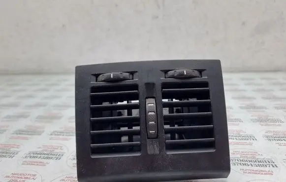 Skoda Octavia Mk2 (1Z) Rear air vent grill 1Z0819203