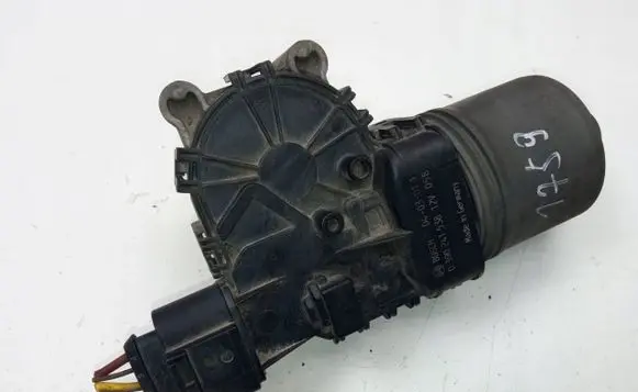 Opel Astra H Wiper motor 390241538
