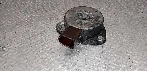 Mercedes-Benz C W203 Camshaft vanos timing valve A2710510177