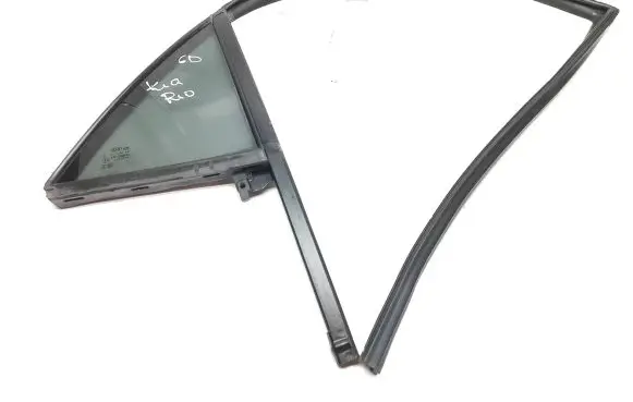 KIA Rio Rear vent window glass 43R016943 E000008 DOT749AS3M35