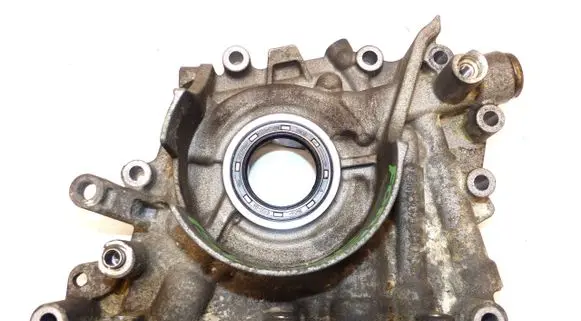 Ford C-MAX II Oil pump BM5G-6600-GC