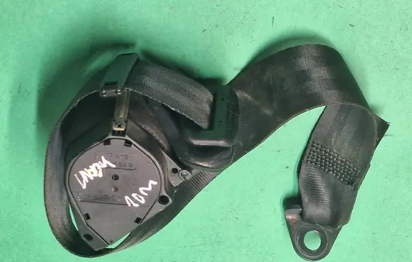 Citroen C2 Rear seatbelt 40585