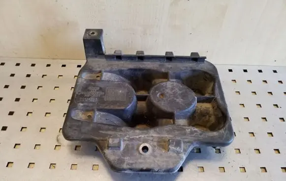 Battery tray