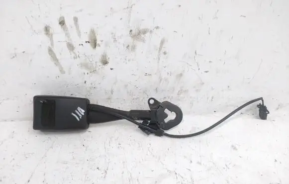 Audi Q7 4L Front seatbelt buckle 4L0857755L